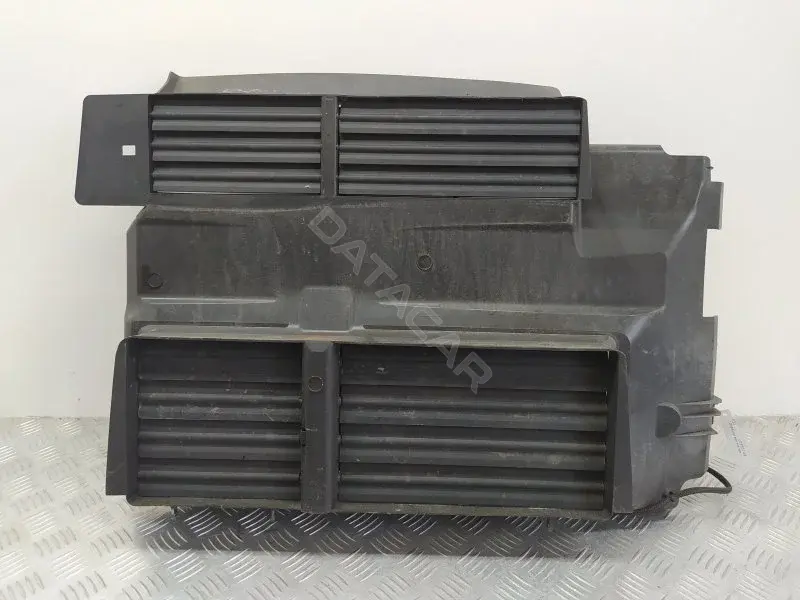 Кронштейн вентилятора радиатора BM518475CF