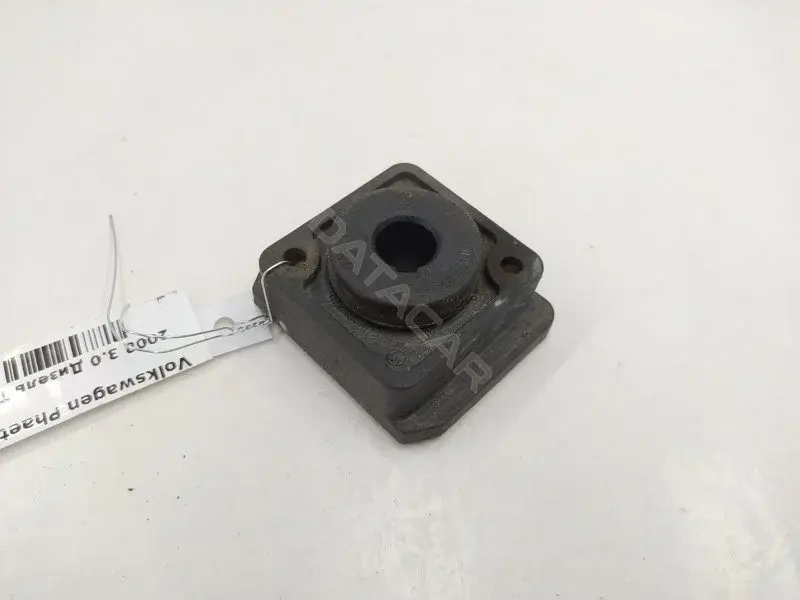 Крепление кассеты радиаторов 3D0121275