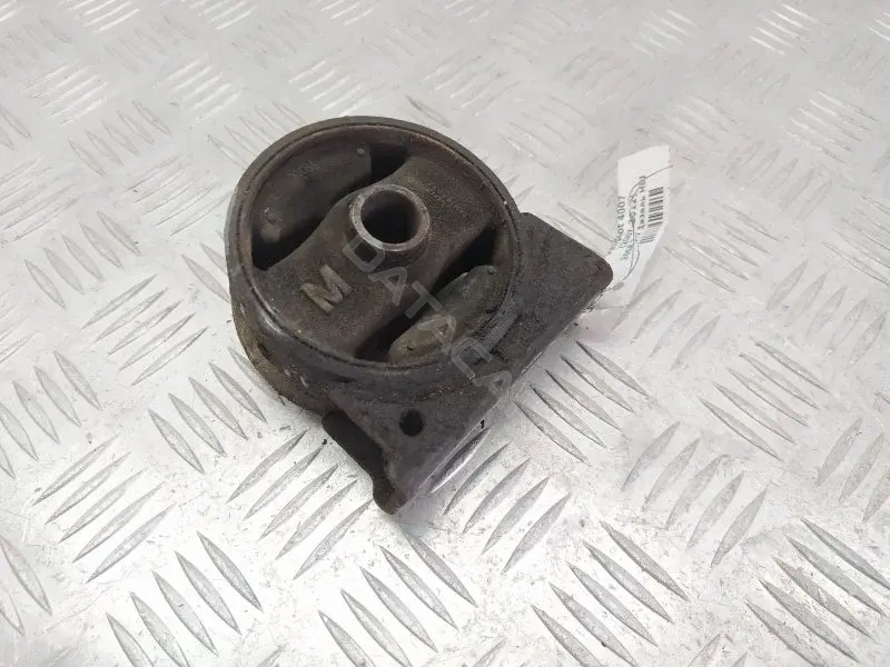 Подушка КПП MN184057