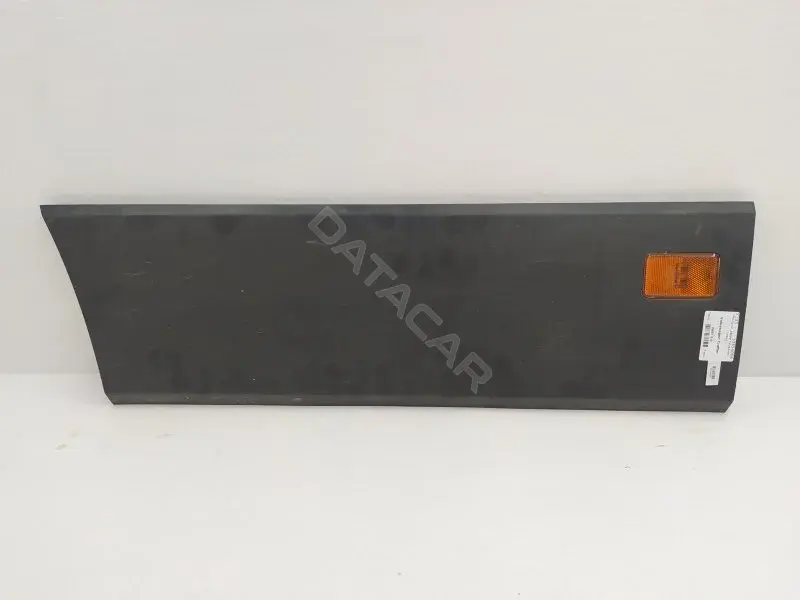 Молдинг двери 7C0854939