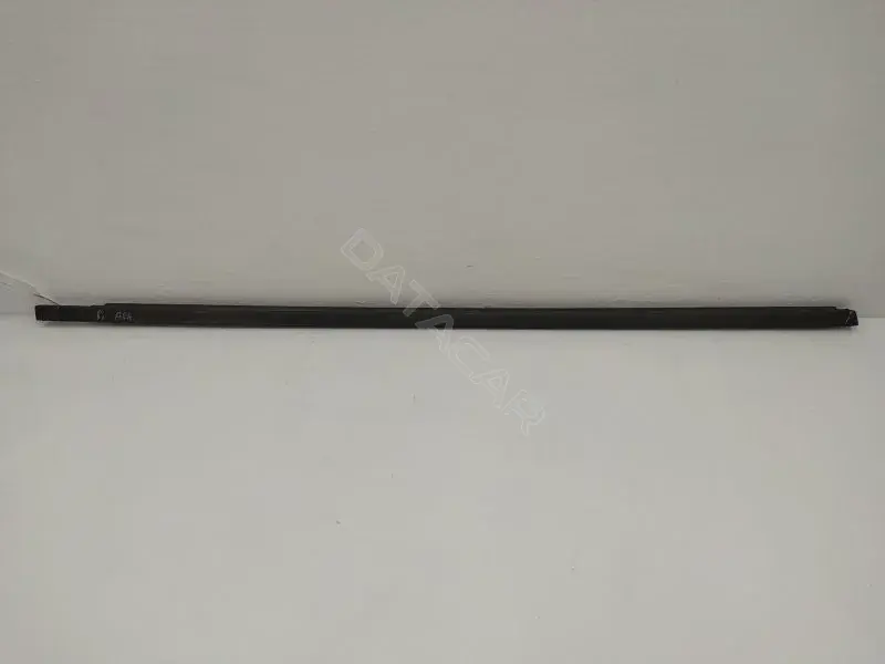 Молдинг двери 95VW21376AGW