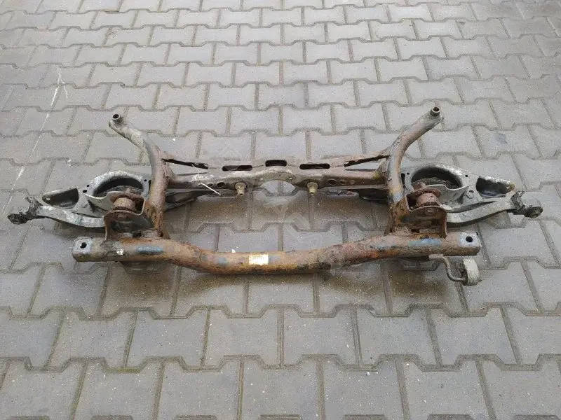 Балка подвески 1K0505315BG