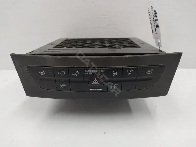Кнопка аварийки A2116800552