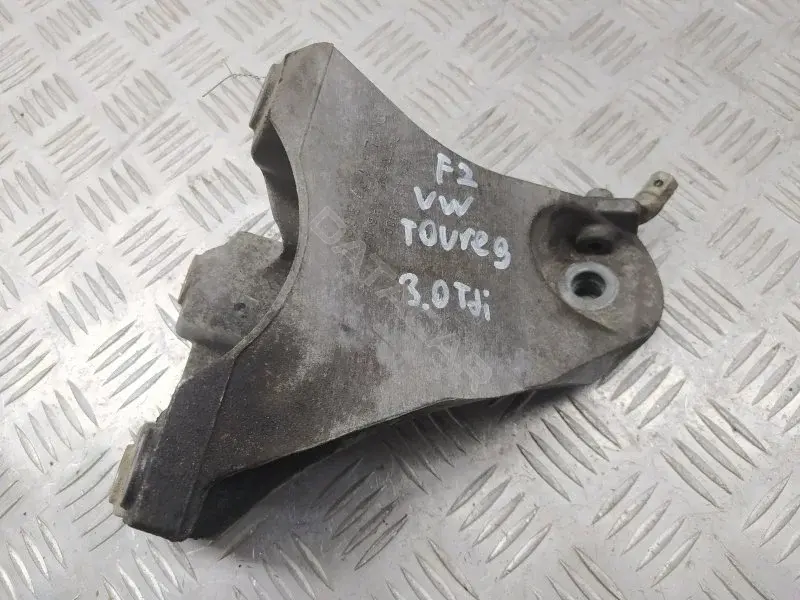 Кронштейн двигателя 7L6199308B