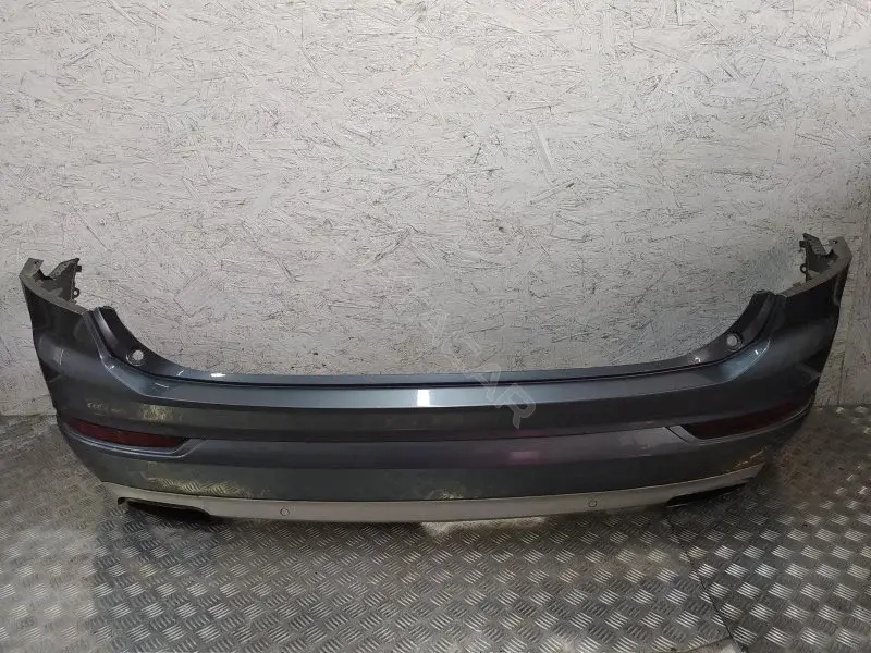 Задний бампер 10350114