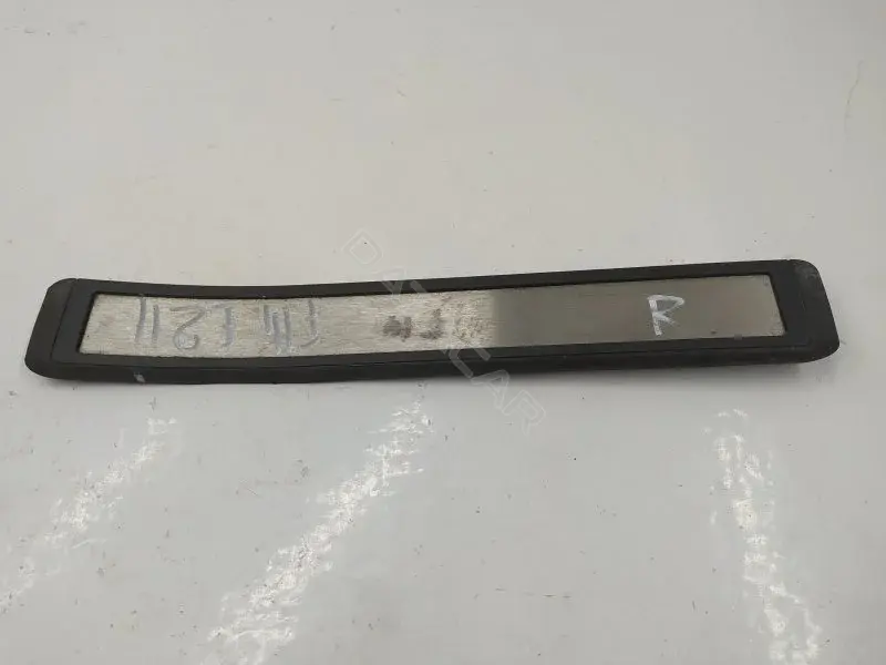 Накладка на порог A2116801635