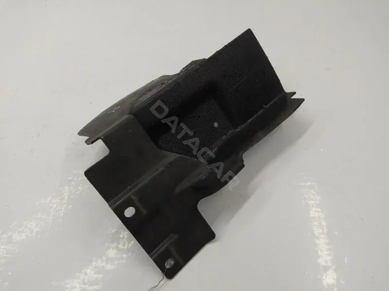 Дефлектор радиатора 62822JD50A