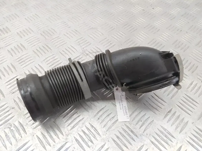 Патрубок воздушный 06F129627G