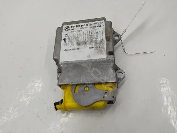 Блок управления подушками безопасности 1K0909605R