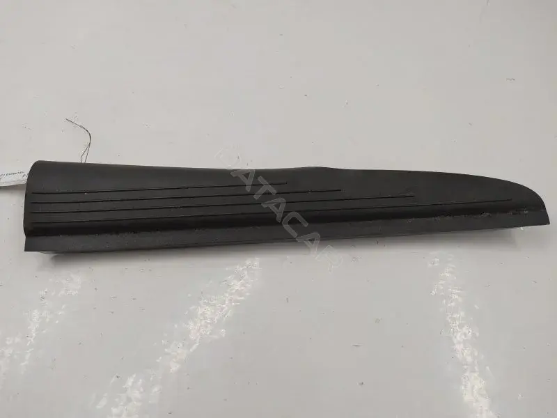 Накладка на порог A2116800535