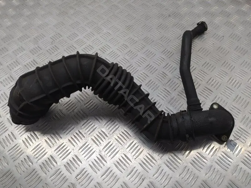 Патрубок интеркулера YC159C623CD