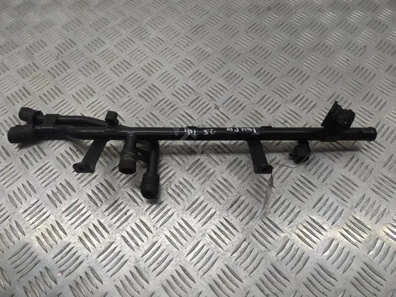 Патрубки системы охлаждения 7L6121065C