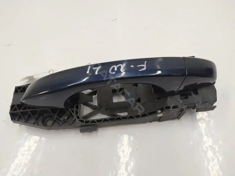 Ручка двери 5N0839885