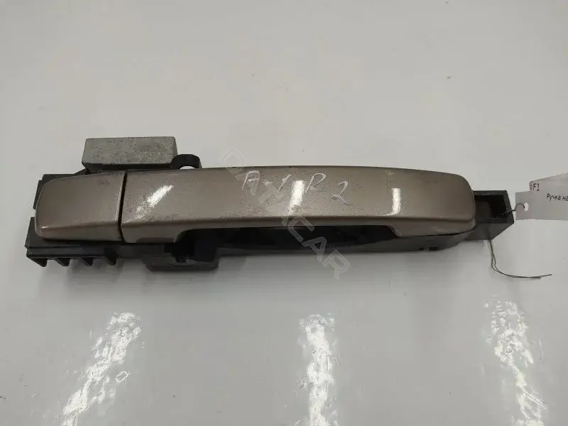Ручка двери 80611EB300