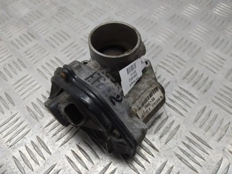 Дроссельная заслонка VP4F9U9E928BA
