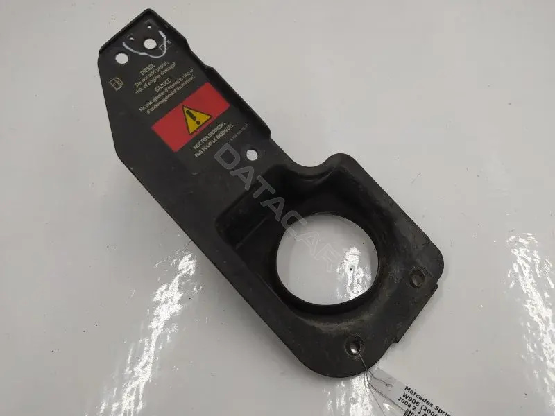 Крышка лючка топливного бака A9067540234