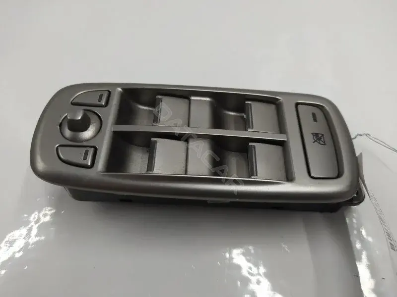 Блок управления стеклоподъемниками 8X2314540AE