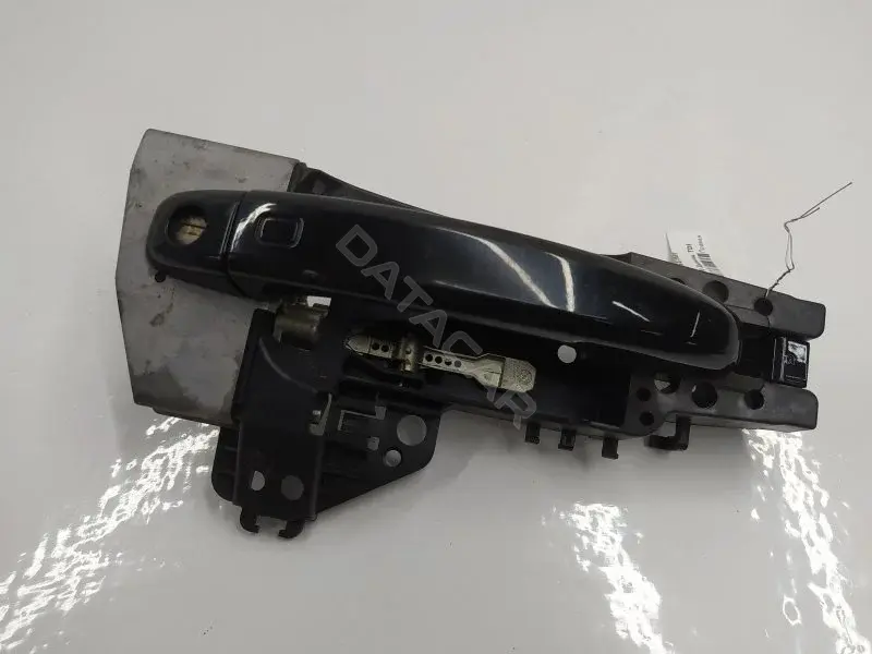 Ручка двери 8T0837886