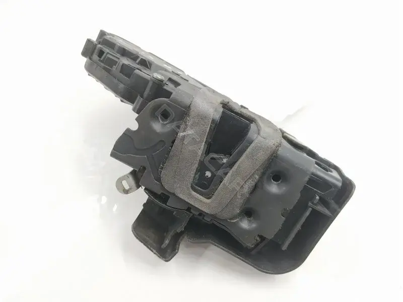 Замок двери 6W8A21812AD