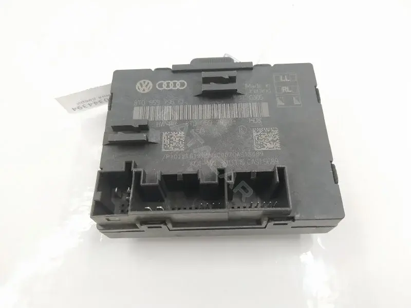 Блок управления двери 8T0959795Q