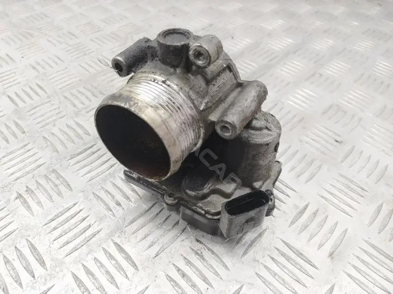 Дроссельная заслонка 03L128063E