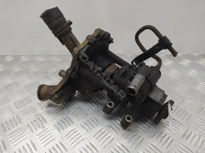 Насос гидроусилителя руля 6C1113A674AA