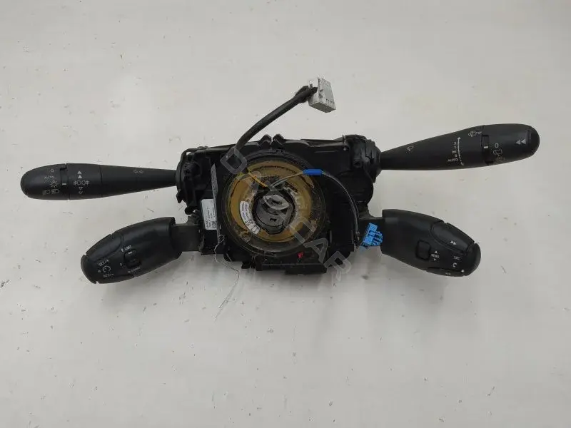 Переключатель подрулевой 96667320XT