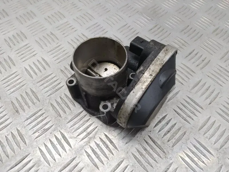 Дроссельная заслонка 8200190230