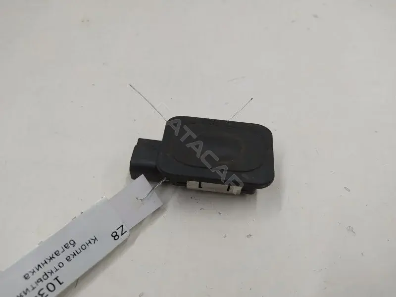 Кнопка крышки багажника GX7314K147AA