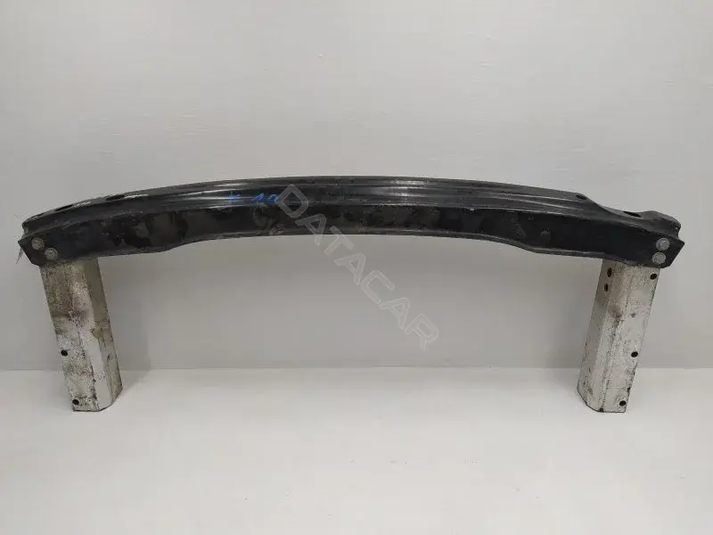 Усилитель бампера 8T0807313
