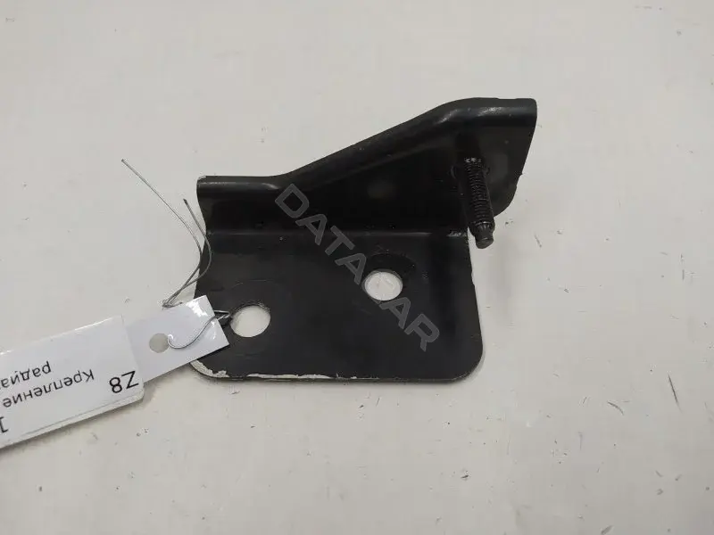 Крепление кассеты радиаторов GX738C143AA