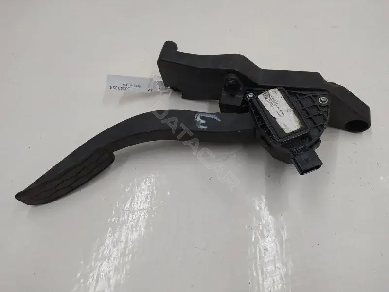 Педаль газа HK839F836CB