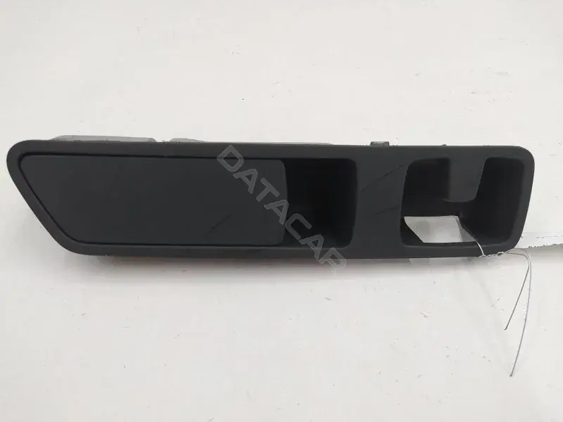 Ручка двери 80A880C22