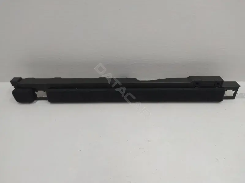 Пластик багажника 80A861828B