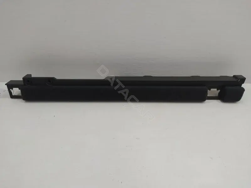 Пластик багажника 80A861827B
