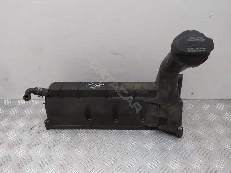 Крышка клапанная A1660100230