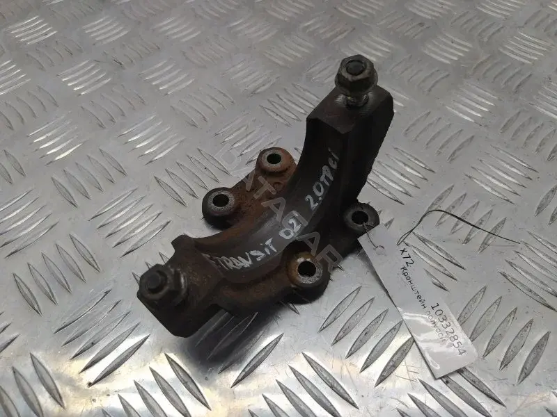 Кронштейн полуоси 1C153K305AD