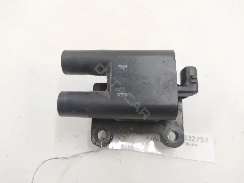 Катушка зажигания 10332757