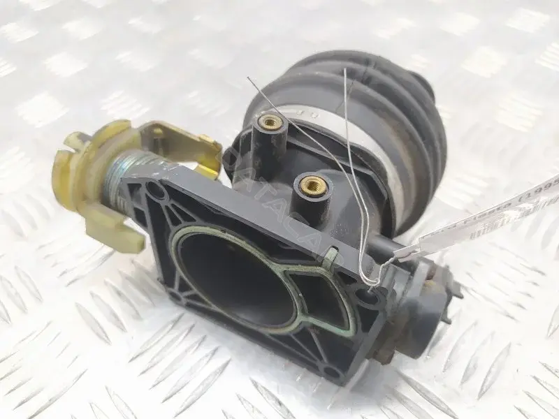 Дроссельная заслонка YS6UBC000828F3
