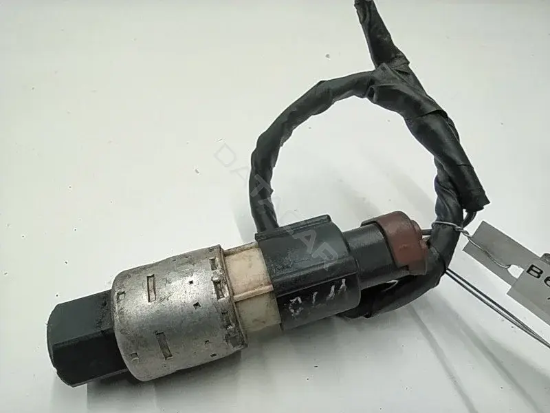 Датчик давления кондиционера 95BH19E561AA