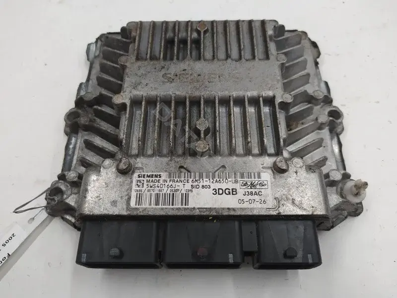Блок управления двигателем 6M5112A650UB