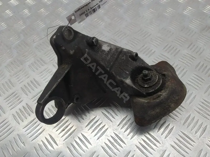 Кронштейн КПП 8D0899114S