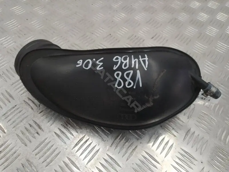 Патрубок воздушный 06C133354G