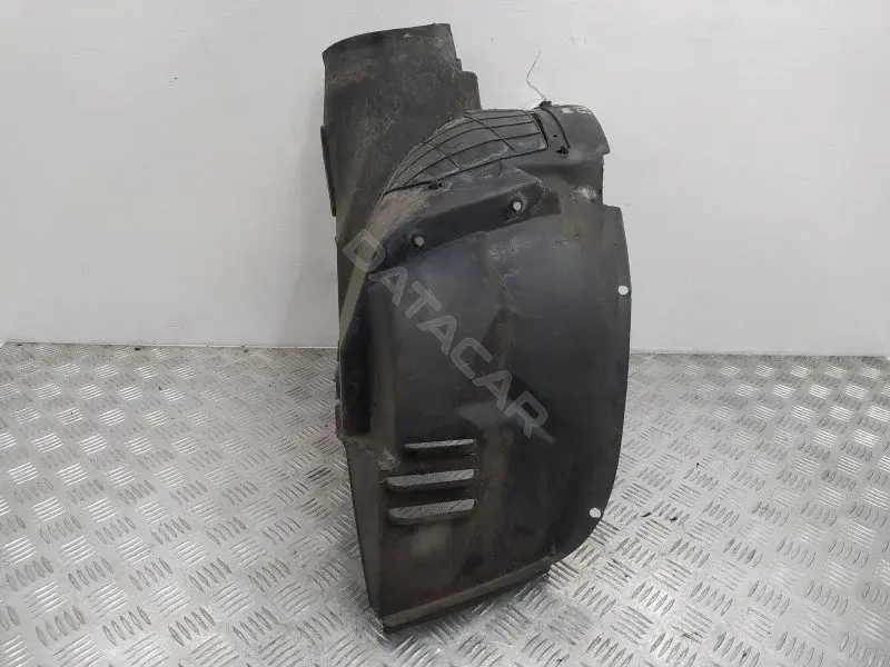 Подкрылок A1686900130