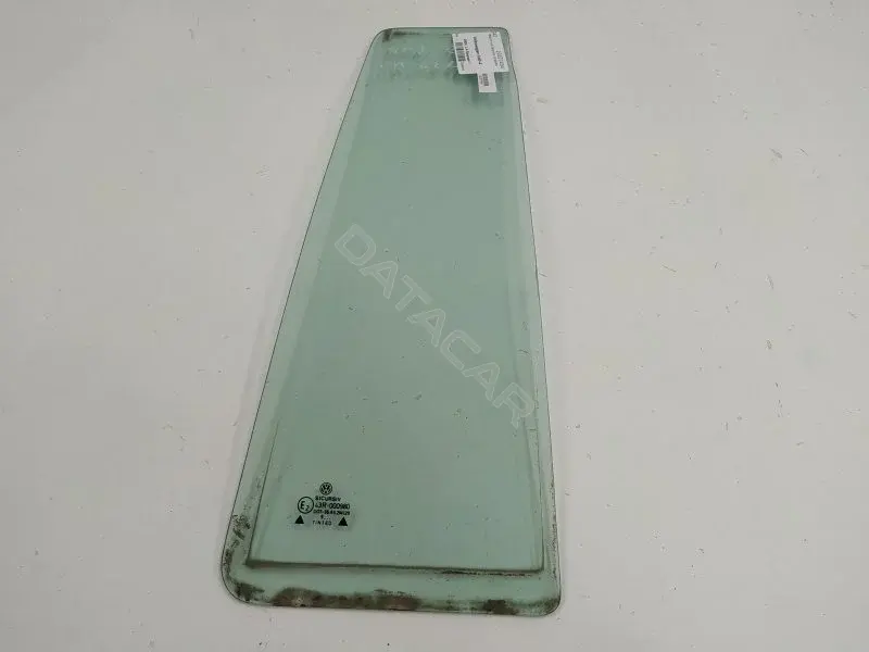 Форточка задняя правая 10327434