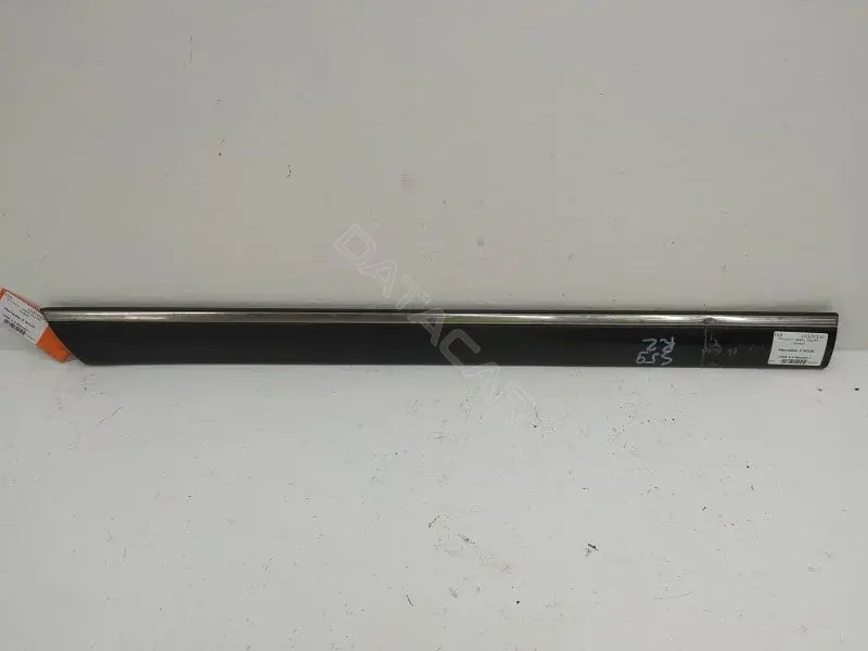 Молдинг двери A2206901462