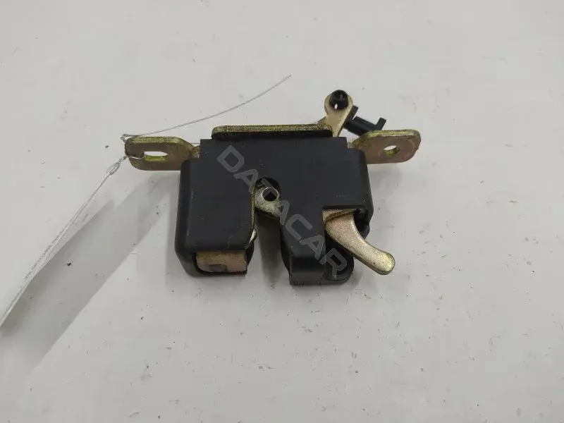 Замок крышки багажника 10325986