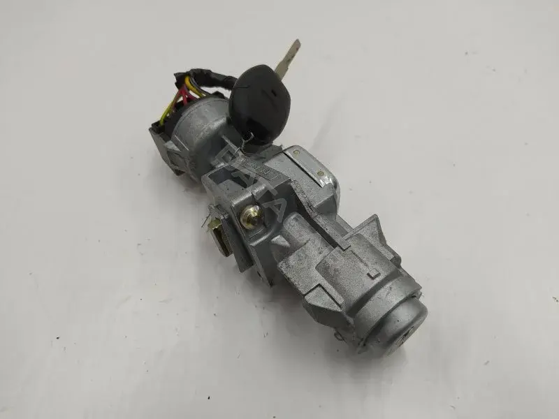 Замок зажигания 3M513F880AC