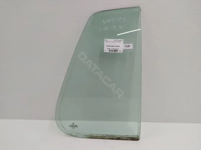 Форточка задняя правая 10323444