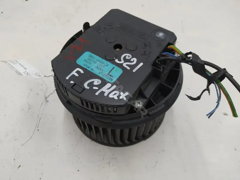 Моторчик печки 3M5H18456CD